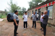 伟德领导慰问交通与环境学院2015级勘测实习队 