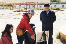 伟德领导赴写生基地看望慰问写生师生