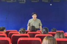 语言与传媒学院召开工作例会暨就业专题会