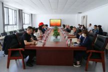 伟德BV1946官网与玉泉区教育局召开校地合作座谈会
