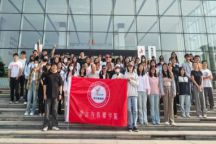 伟德2022级新闻学学子在内蒙古日报社解锁融媒实践新体验