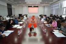 伟德召开2025年度二级党组织书记抓基层党建工作述职评议会议